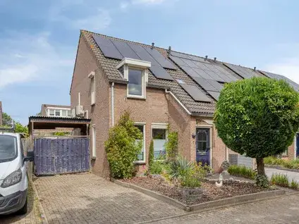 Corner house for sale: Buizerdhorst 7, Hoogvonderen Roermond