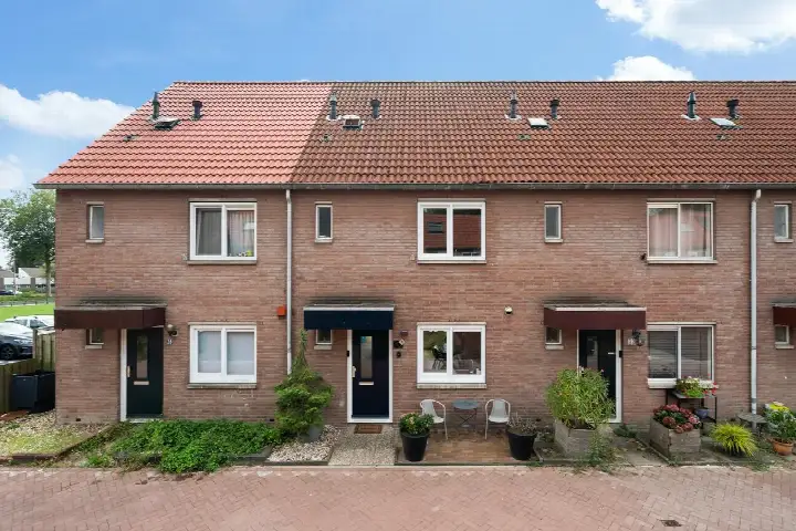 Terraced house for sale: Buizerdveld 30, Veldenbuurt-West Zoetermeer