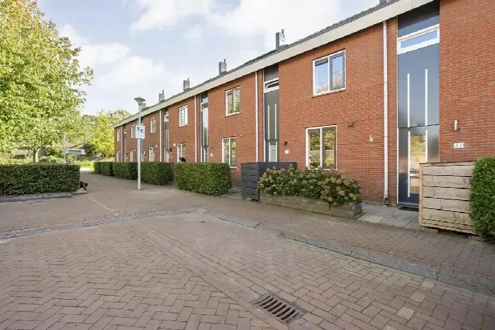 Terraced house for sale: Bultkroos 62, Milligen Zwolle