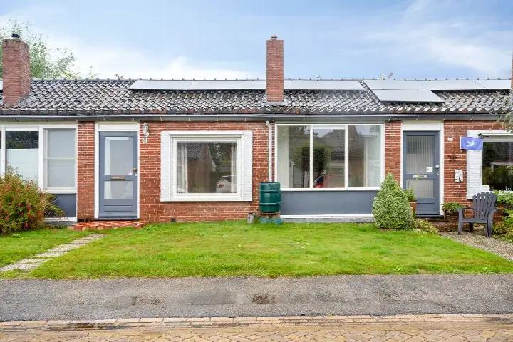 Terraced house for sale: Burchtweg 4, Haren-Zuidoost Haren (Gr)
