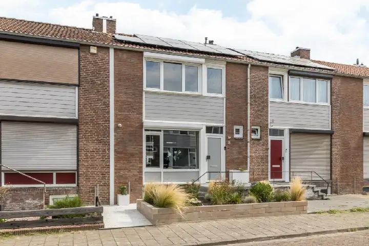 Tussenwoning te koop: Burg. Cremersstraat 8, Nieuw Lotbroek-Noord Hoensbroek