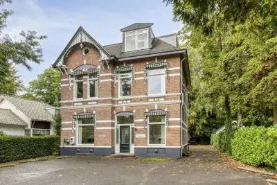 Vrijstaande woning te koop: Burg. Tutein Noltheniuslaan 21, De Parken Apeldoorn