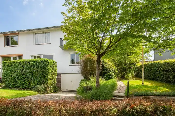 Twee-onder-één-kap te koop: Burg. Waszinkstraat 114, Douve Weien Heerlen