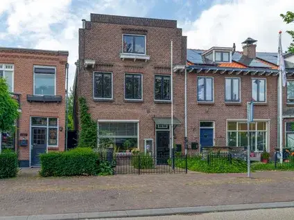Corner house for sale: Burgemeester de Bruïnelaan 123, Voormalig veilingterrein Zwijndrecht