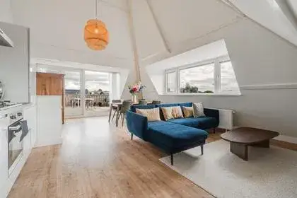 Apartment for sale: Burgemeester de Kievietstraat 13B, Centrum Oost Diemen