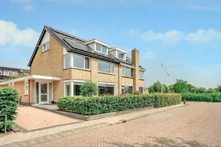 Twee-onder-één-kap te koop: Burgemeester Dedelstraat 44, Abcoude-Zuidwest Abcoude