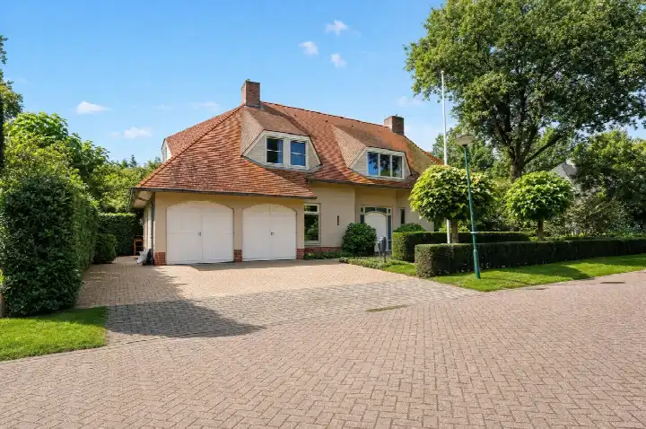 Vrijstaande woning te koop: Burgemeester Funklaan 14, omg. Europaln/Hondsbergseln Oisterwijk