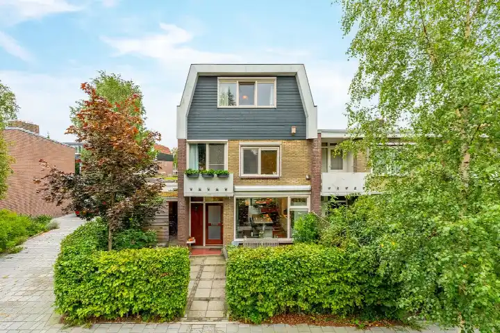Hoekwoning te koop: Burgemeester Haspelslaan 202, Elsrijk Oost Amstelveen