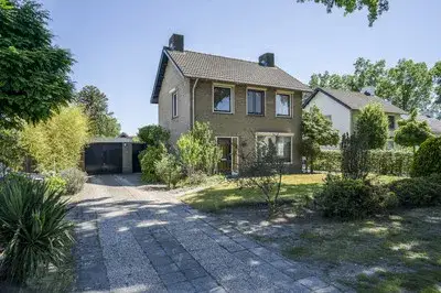 Detached house for sale: Burgemeester Krollaan 105, Kroon Helmond