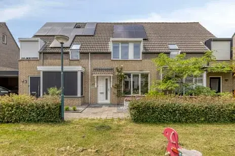 Terraced house for sale: Burgemeester Seelenlaan 47, Donk Beek En Donk