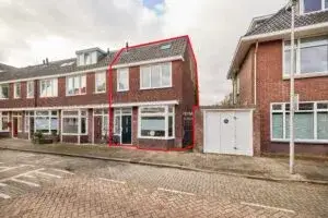 Hoekwoning te koop: burgemeester smitsstraat 2, Oud Hoograven-Noord Utrecht