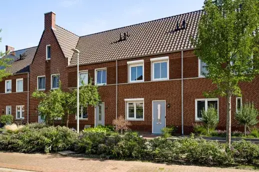 Tussenwoning te koop: Burgemeester Steeghsstraat 13, De Afhang Horst