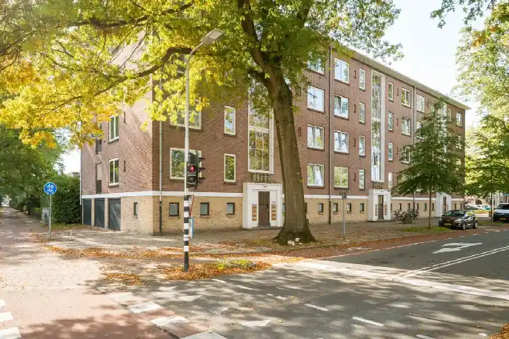 Appartement te koop: Burgemeester van de Mortelplein 3, Staatsliedenbuurt West Tilburg