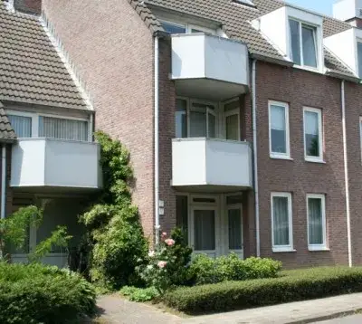 Apartment for rent: Burgemeester Van Laarstraat 2C, Cadier Cadier En Keer