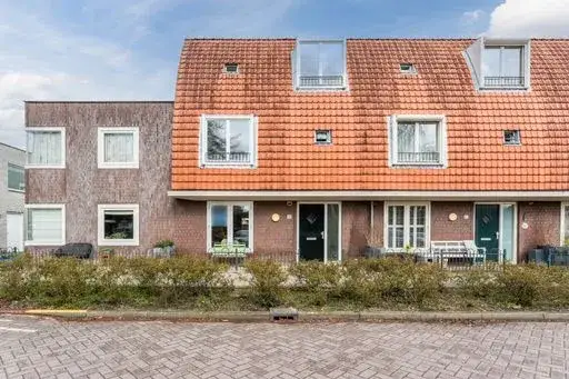 Terraced house for sale: Burgemeester Kootlaan 155, Legmeer Uithoorn