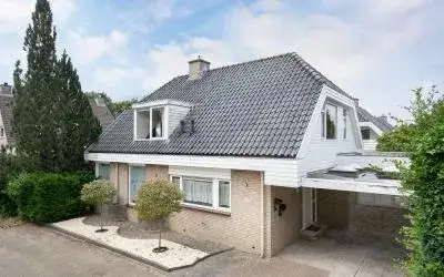 Detached house for sale: Burgemeester Van Waninglaan 16, Kortland-Noord Krimpen Aan Den Ijssel