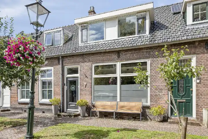 Tussenwoning te koop: Burghse Ring 7, Burgh Burgh-Haamstede