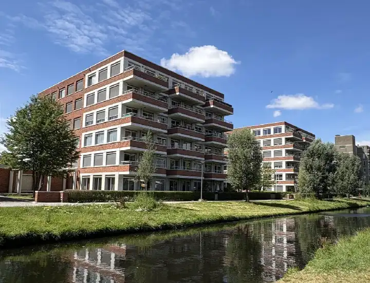 Apartment for rent: Burghsluissingel 105, Pendrecht Rotterdam