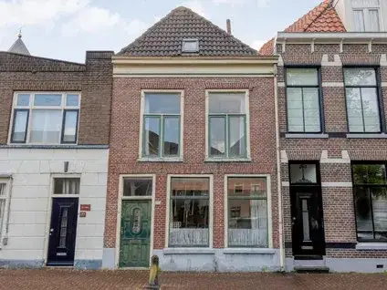Tussenwoning te koop: Burgwal 132, Binnenstad Kampen Kampen