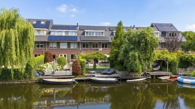 Terraced house for sale: Burt Bacharachstraat 56, Terwijde-Oost Utrecht