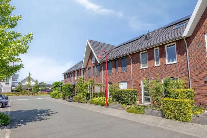 Tussenwoning te koop: Buru 9, De Burgt Barneveld