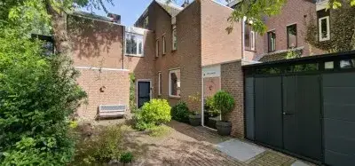 Tussenwoning te koop: Buskeshoeven 47, Sparrenburg Rosmalen