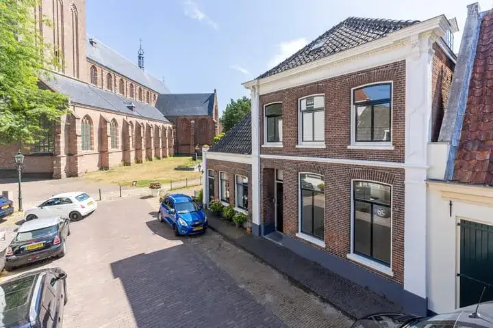 Tussenwoning te koop: Bussummerstraat 3, Naarden Vesting Naarden