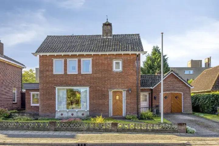 Vrijstaande woning te koop: Buurserstraat 46, Haaksbergen Kern-2 Haaksbergen