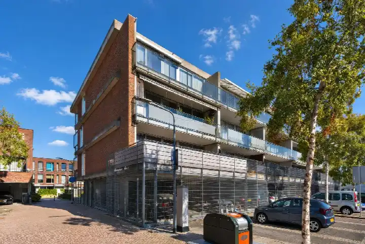 Apartment for sale: Buys Ballotstraat 25, Geuzenbuurt Hilversum