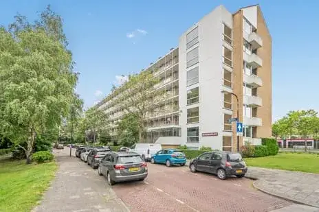 Apartment for sale: Buziaulaan 81, Artiestenbuurt Rijswijk (Zh)