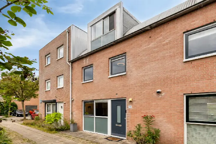 Tussenwoning te koop: Byzantium 20, Wintertuinen Amersfoort