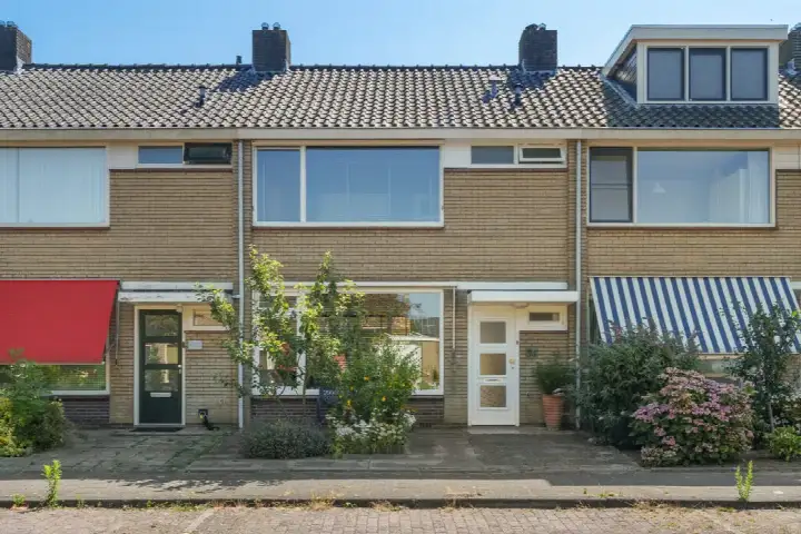 Tussenwoning te koop: Camphuysenstraat 53, Vleuten Vleuten