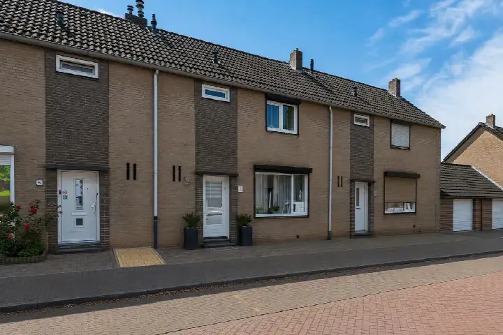 Tussenwoning te koop: Canisiusstraat 7, Nulland Kerkrade