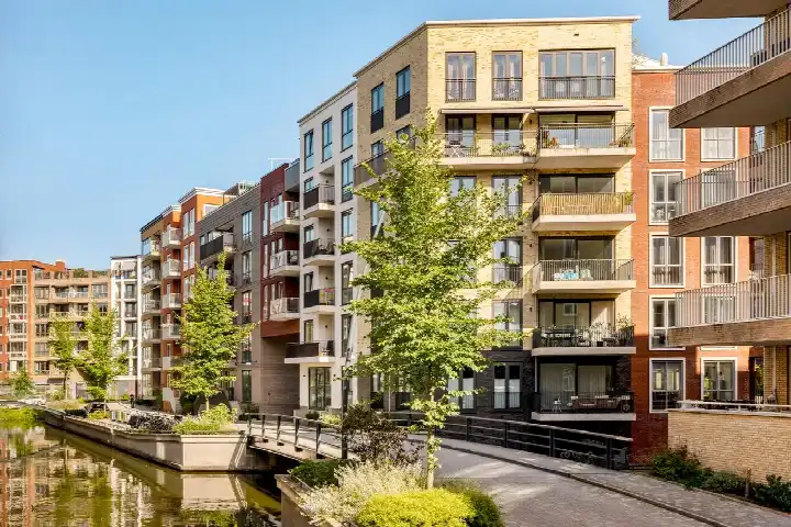 Apartment for sale: Carel Willinkgracht 319, Holland Park Diemen