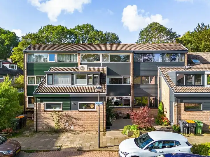 Tussenwoning te koop: Carneool 16, Edelstenenwijk Heerhugowaard