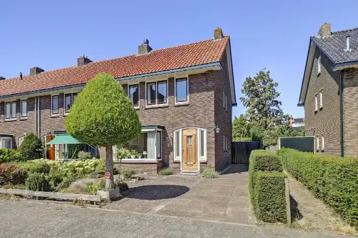 Hoekwoning te koop: Cartesiusstraat 19, Leusderkwartier-Oost Amersfoort