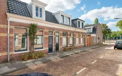 Tussenwoning te koop: Casteleynstraat 17, Rozenprieel-zuid Haarlem