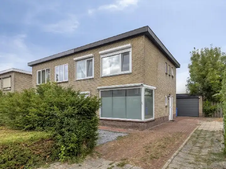 Semi-detached for sale: Castiliëstraat 41, Kern Philippine Philippine