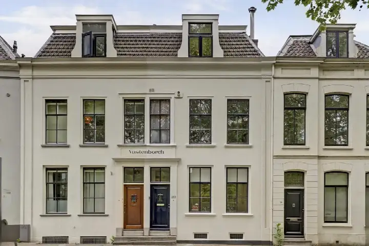Tussenwoning te koop: Catharijnesingel 103, Bleekstraat en omgeving Utrecht
