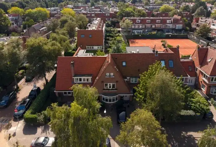 Tussenwoning te koop: Catharina van Clevelaan 29, Randwijck West Amstelveen