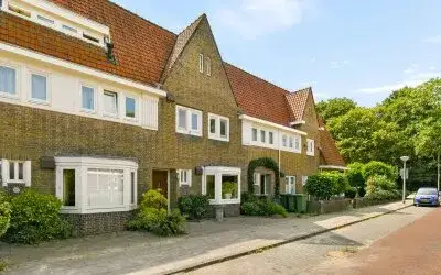 Terraced house for sale: Catharina van Clevepark 3, Randwijck Oost Amstelveen