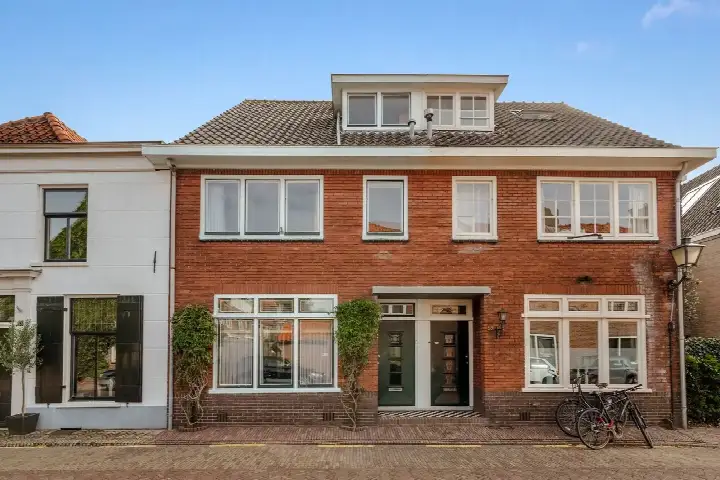 Tussenwoning te koop: Cattenhagestraat 55, Naarden Vesting Naarden