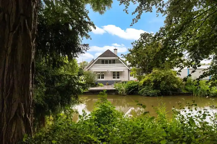 Vrijstaande woning te koop: Cederlaan 35, Dubbeldam-Zuid Dordrecht