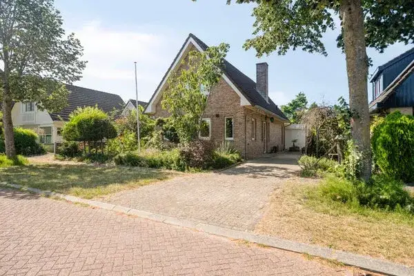 Vrijstaande woning te koop: Charles Boyerstraat 12, Filmwijk Midden Almere