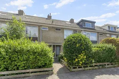Tussenwoning te koop: Charlotteplaats 9, Driemanspolder Zoetermeer