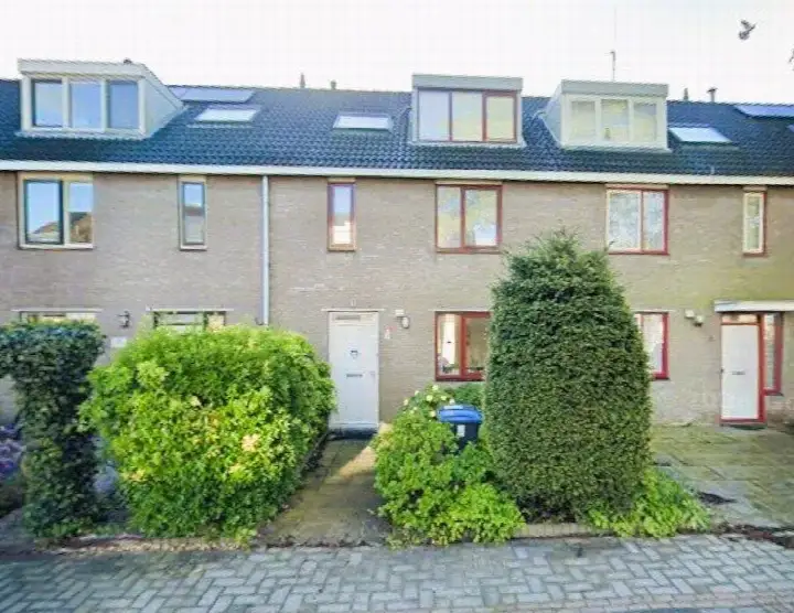Home for rent: Chirurgijn, Beroepenbuurt Amstelveen