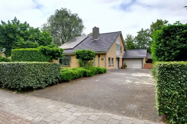 Vrijstaande woning te koop: Chopinlaan 13, Zuiderpark Hoogezand