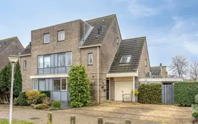Corner house for sale: Chopinstraat 39, Chopinbuurt Capelle Aan Den Ijssel