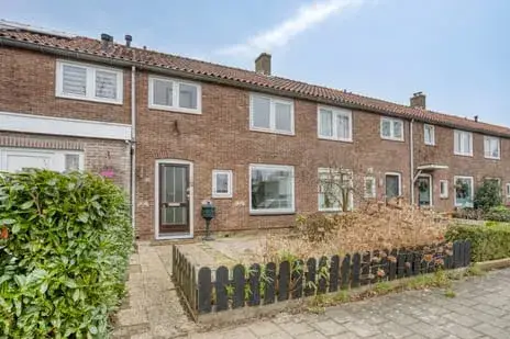 Tussenwoning te koop: Chr. Huygensstraat 32, Badhoevedorp Noordwest Badhoevedorp
