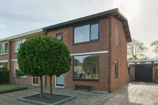 Corner house for sale: Christiaan van Saarloosstraat 9, Franeker It Stiselplak Franeker